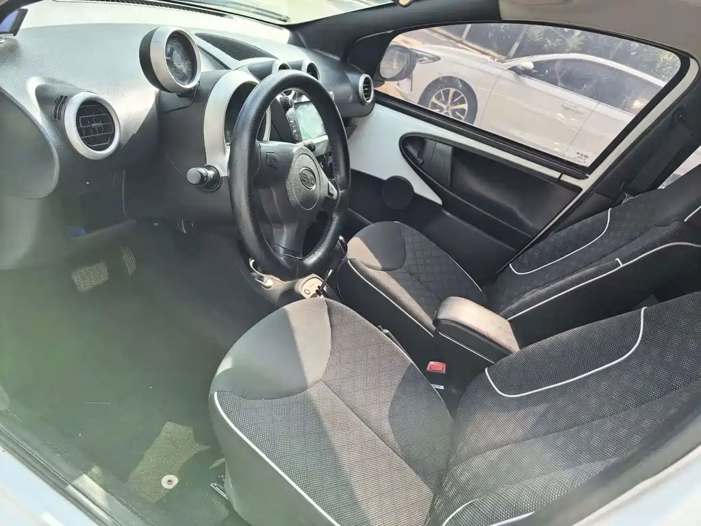 BYD F0 — миниатюра 4