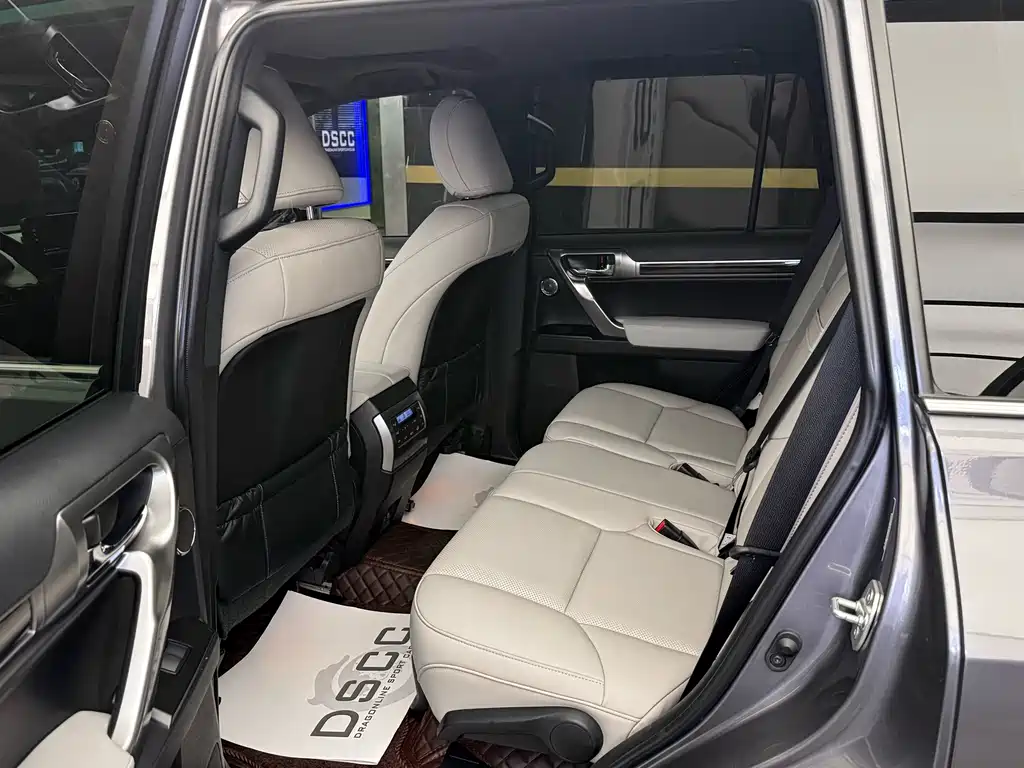Lexus GX — миниатюра 10