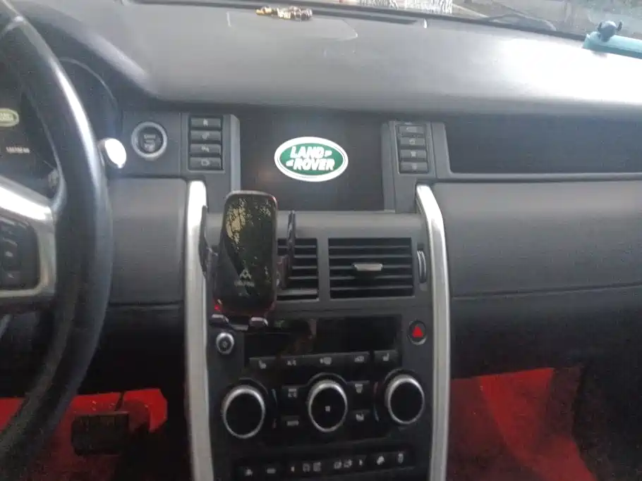 Land Rover Discovery Sport — миниатюра 13