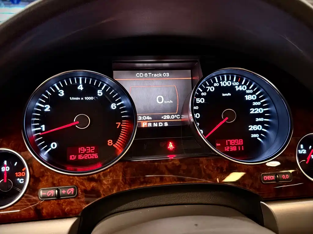 Audi A8 — миниатюра 4