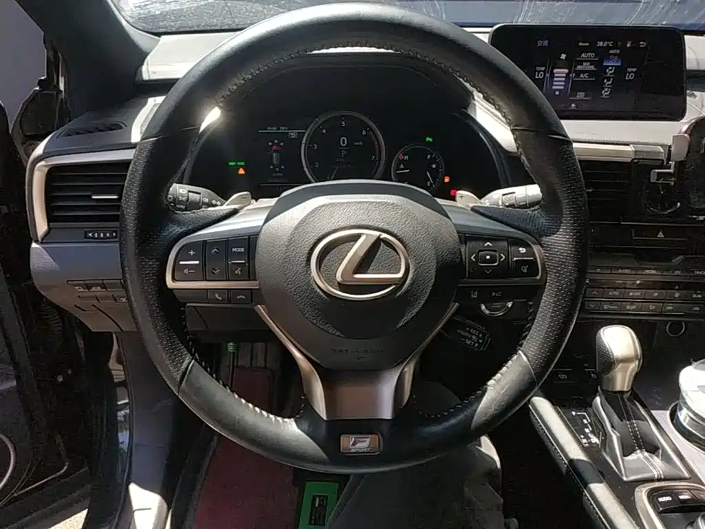 Lexus RX — миниатюра 11