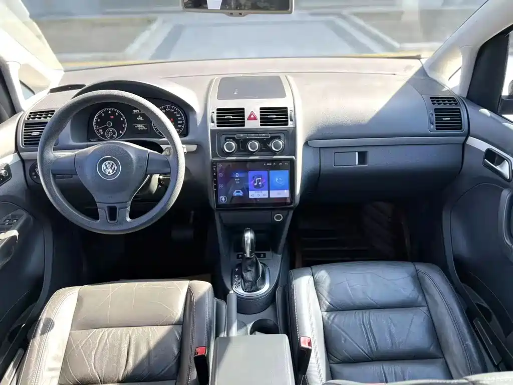 Volkswagen Touran — миниатюра 6