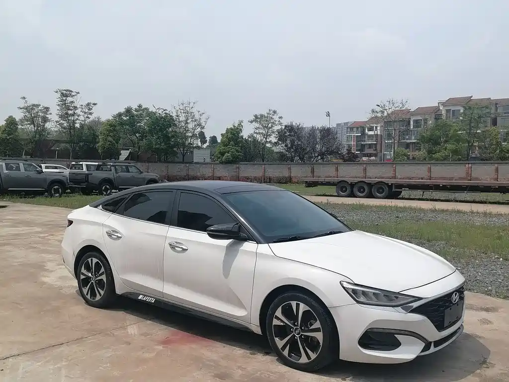 Hyundai Lafesta 2021 280TGDi DLX Luxury