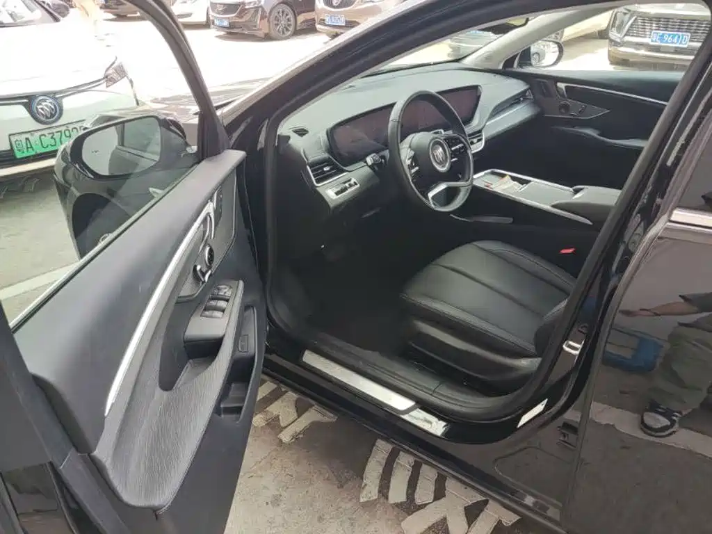 Buick LaCrosse — миниатюра 7