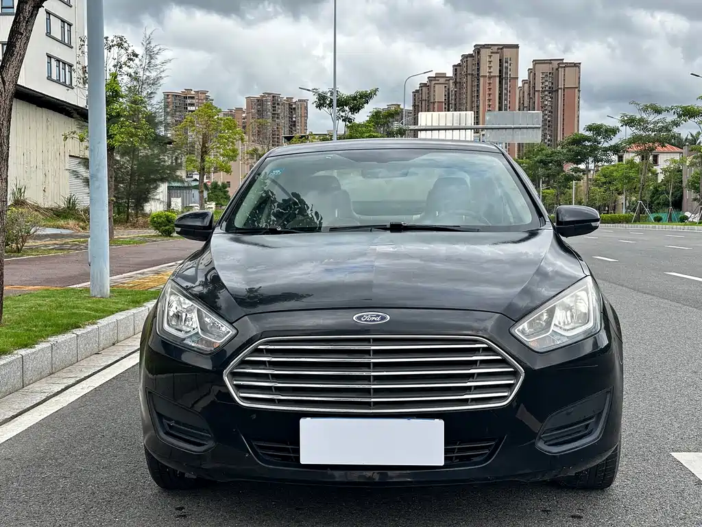 Ford Escort — миниатюра 2