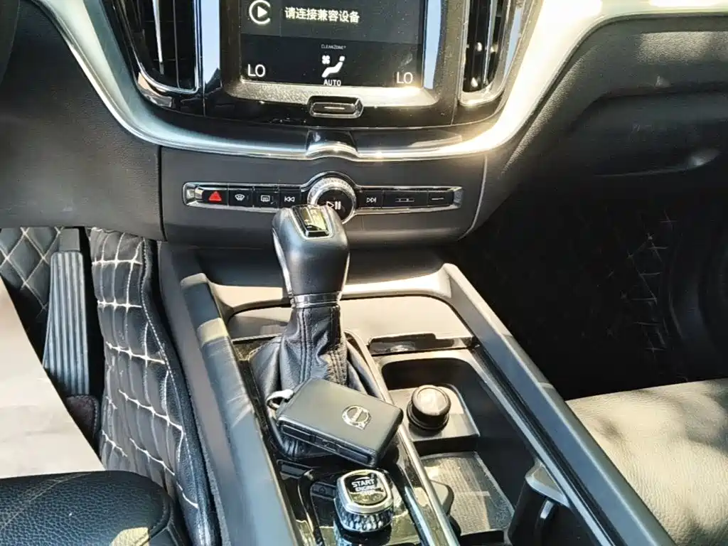 Volvo XC60 — миниатюра 14