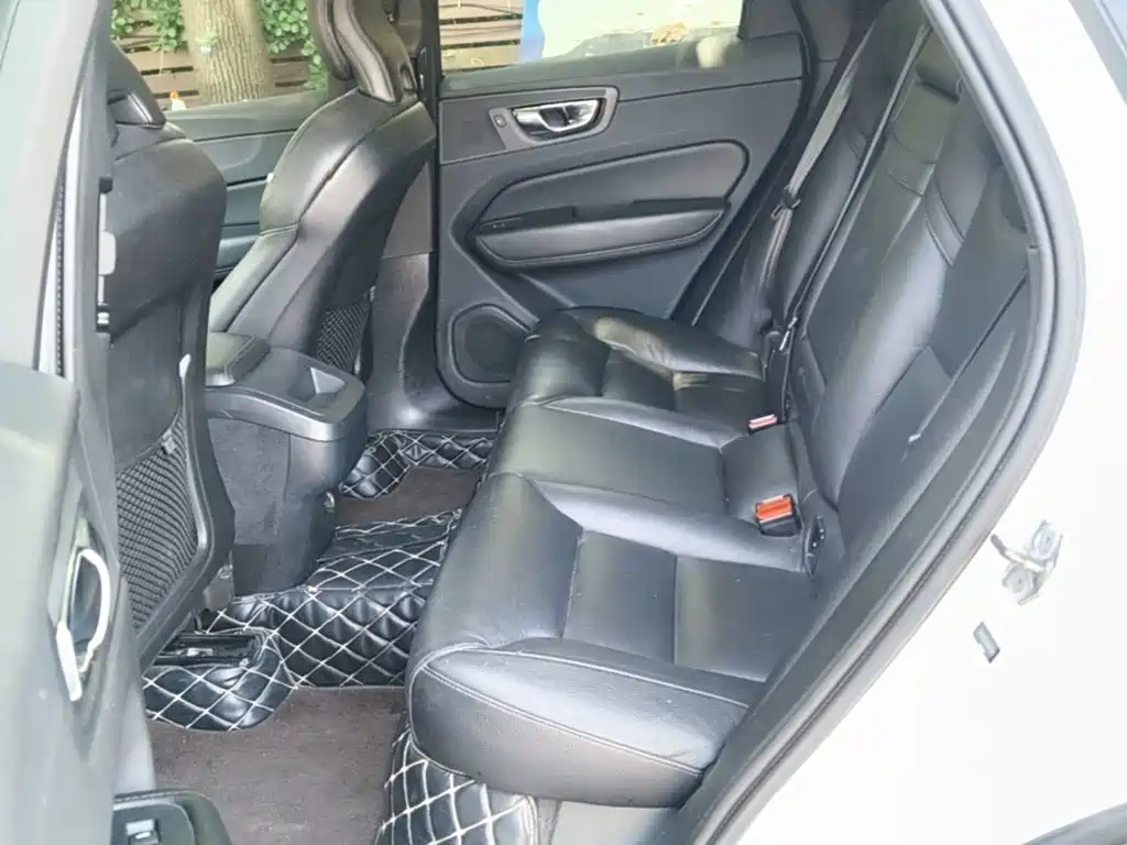 Volvo XC60 — миниатюра 17