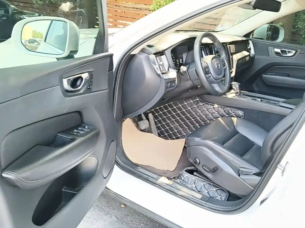 Volvo XC60 — миниатюра 16