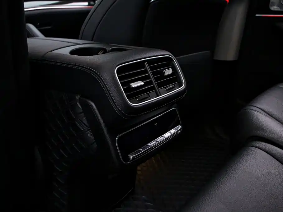 Mercedes-Benz GLS — миниатюра 19