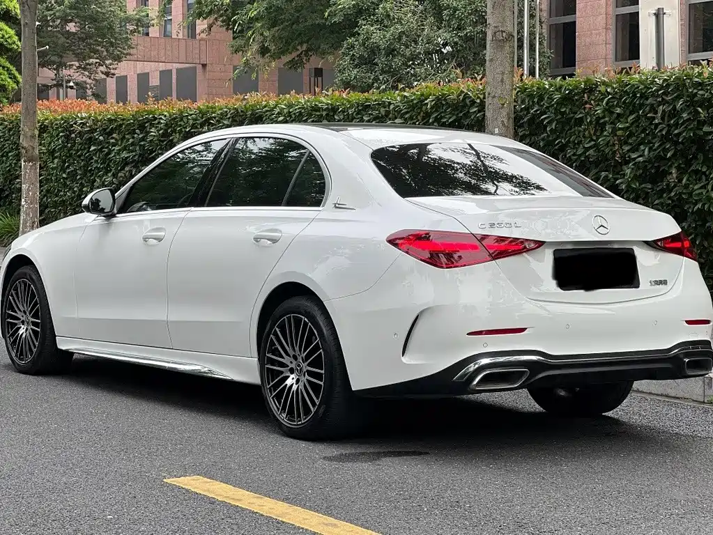 Mercedes-Benz C-Class — миниатюра 18