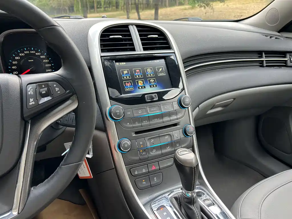 Chevrolet Malibu — миниатюра 15