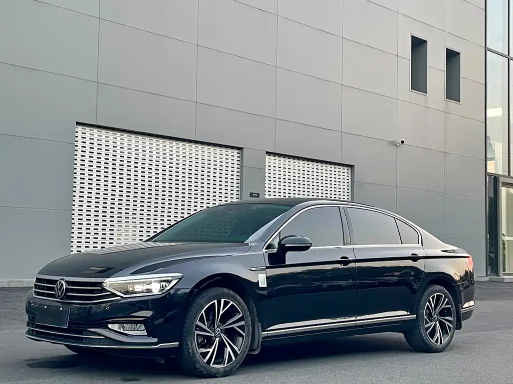 Купить Volkswagen Magotan