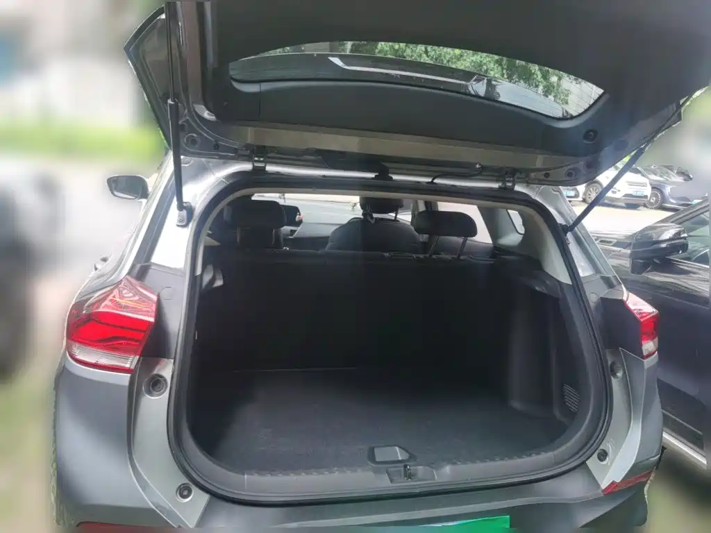 Chevrolet Trax — миниатюра 20