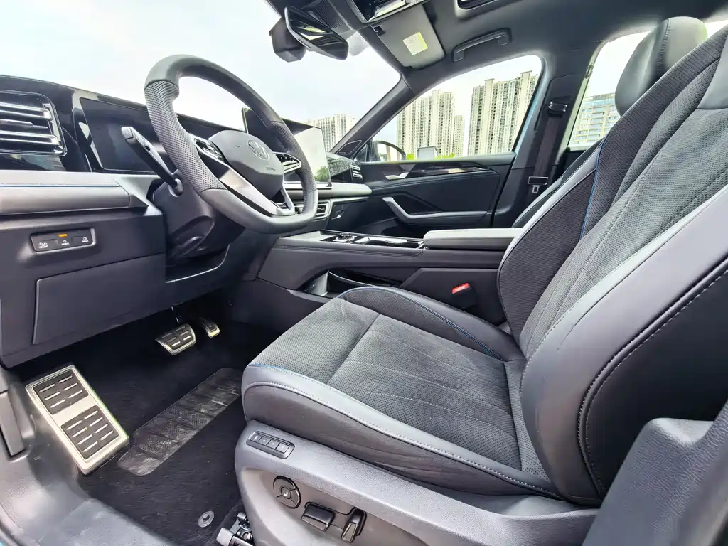 Volkswagen Tiguan L — миниатюра 11