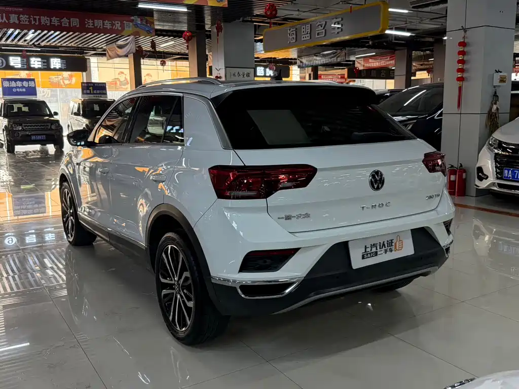 Volkswagen T-Roc 2022 280TSI DSG PLUS
