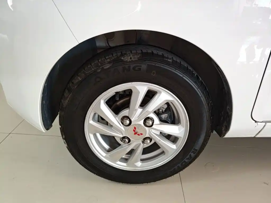 Wuling MINIEV — миниатюра 23