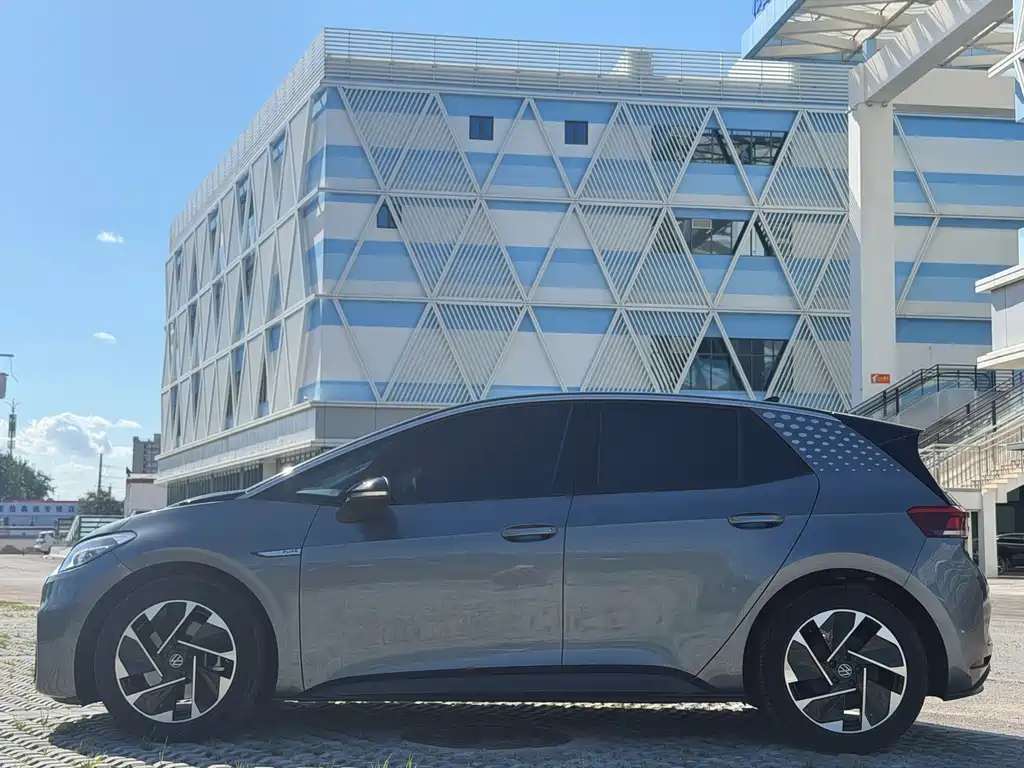Volkswagen ID.3 — миниатюра 3