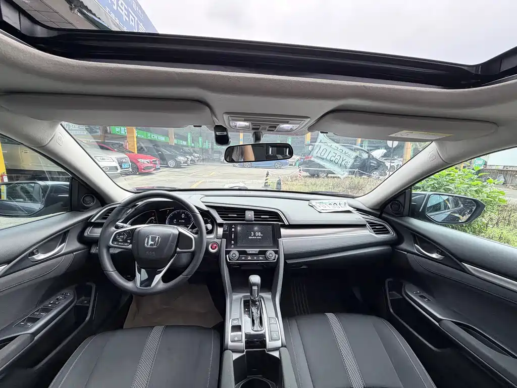 Honda Civic — миниатюра 4