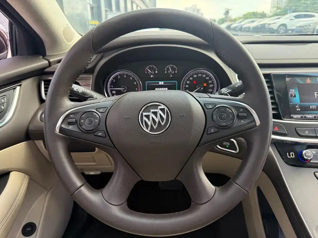 Buick LaCrosse — миниатюра 8