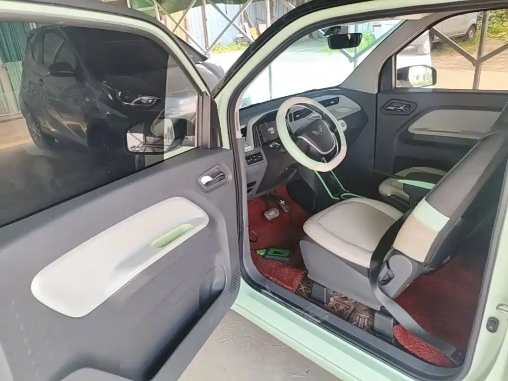 Wuling MINIEV — миниатюра 16