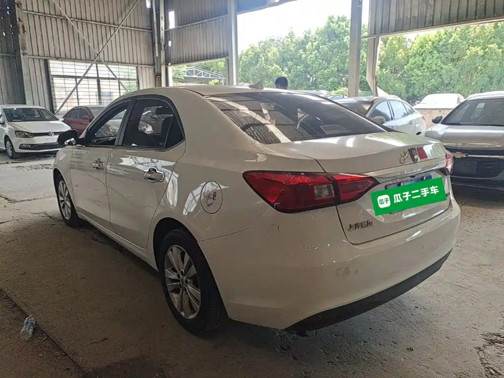 Roewe 360 — миниатюра 5