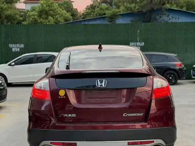Honda Crosstour — миниатюра 6