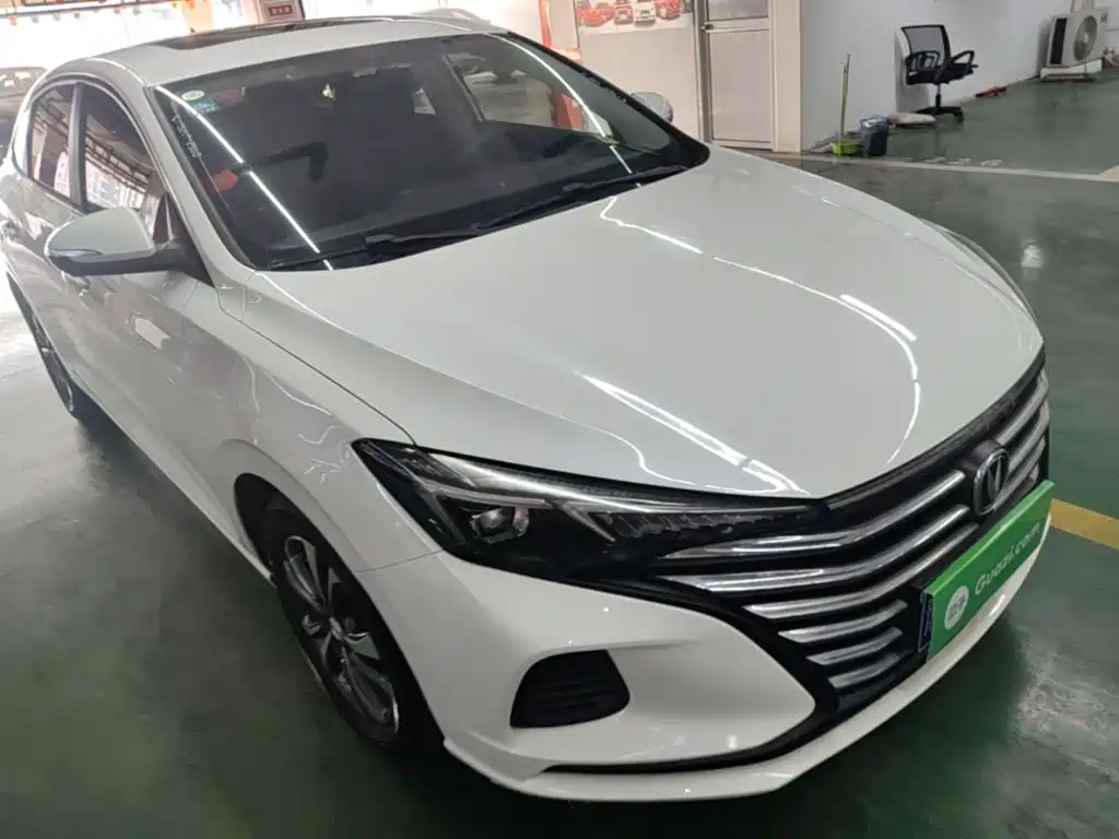 Changan Eado — миниатюра 4