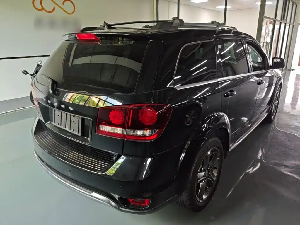 Dodge Journey — миниатюра 7