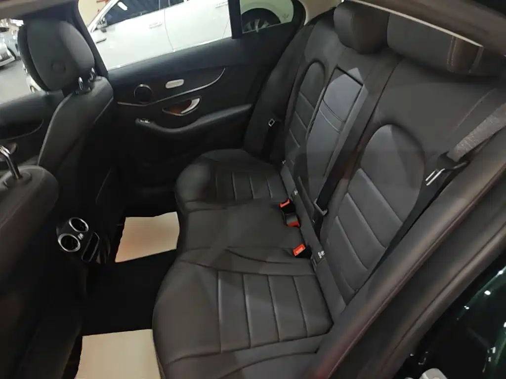 Mercedes-Benz C-Class — миниатюра 17