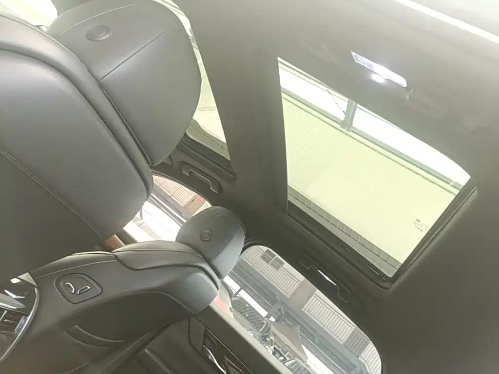 Cadillac CT6 — миниатюра 14