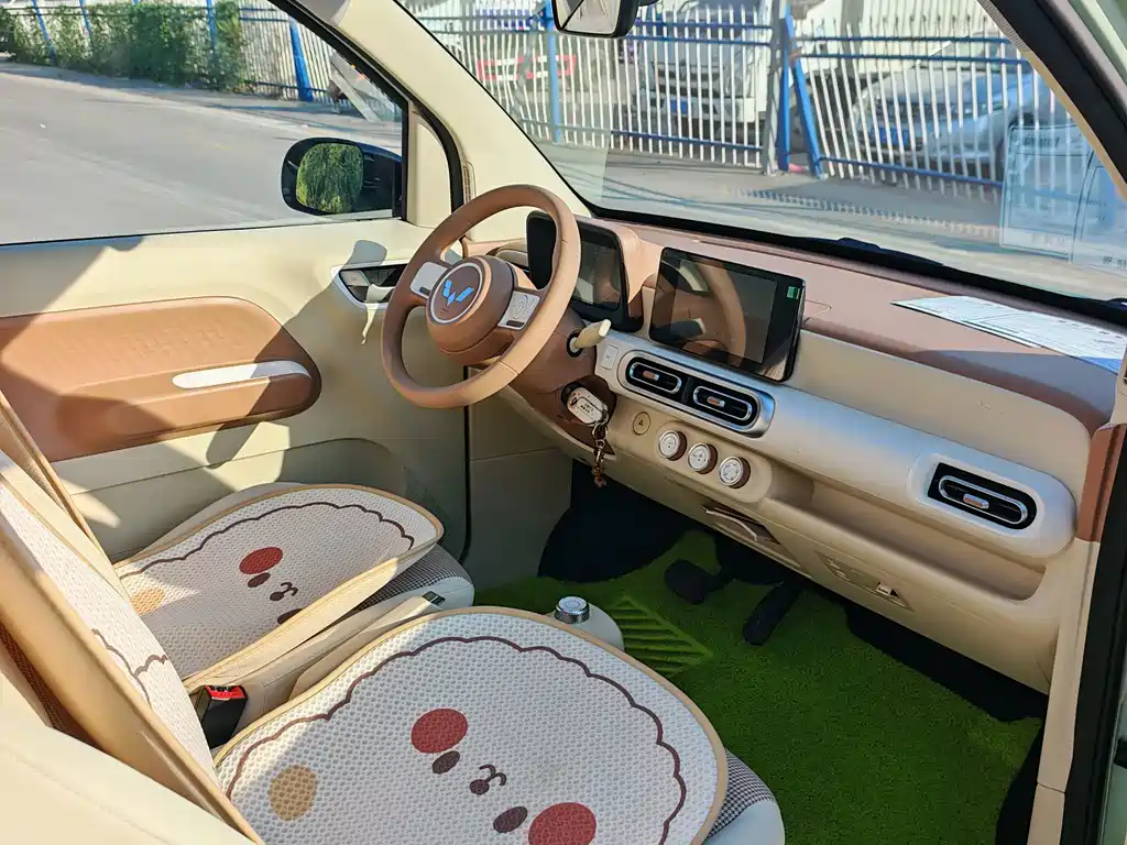 Wuling MINIEV — миниатюра 6