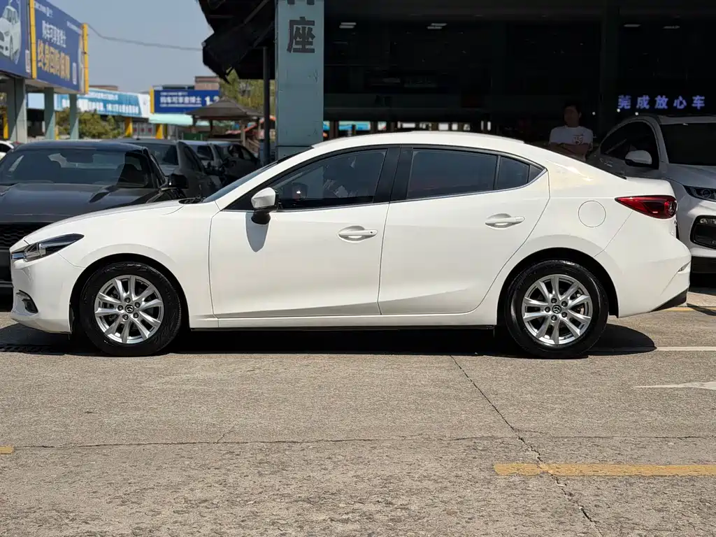 MAZDA 3 ANGKESAILA