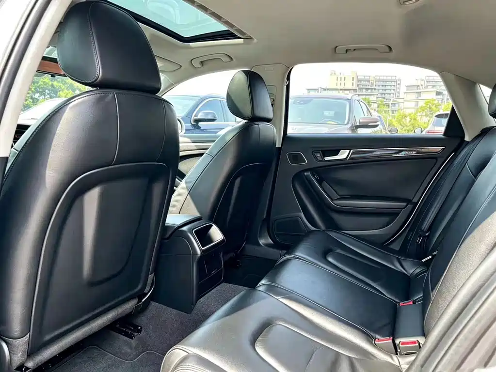 Audi A4L 2013 35 TFSI AT Comfort