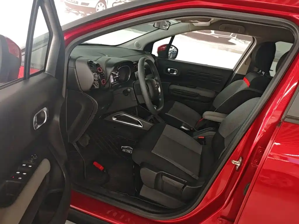 Citroen C4 Aircross — миниатюра 16