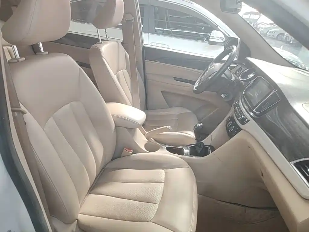 Baojun 730 — миниатюра 25