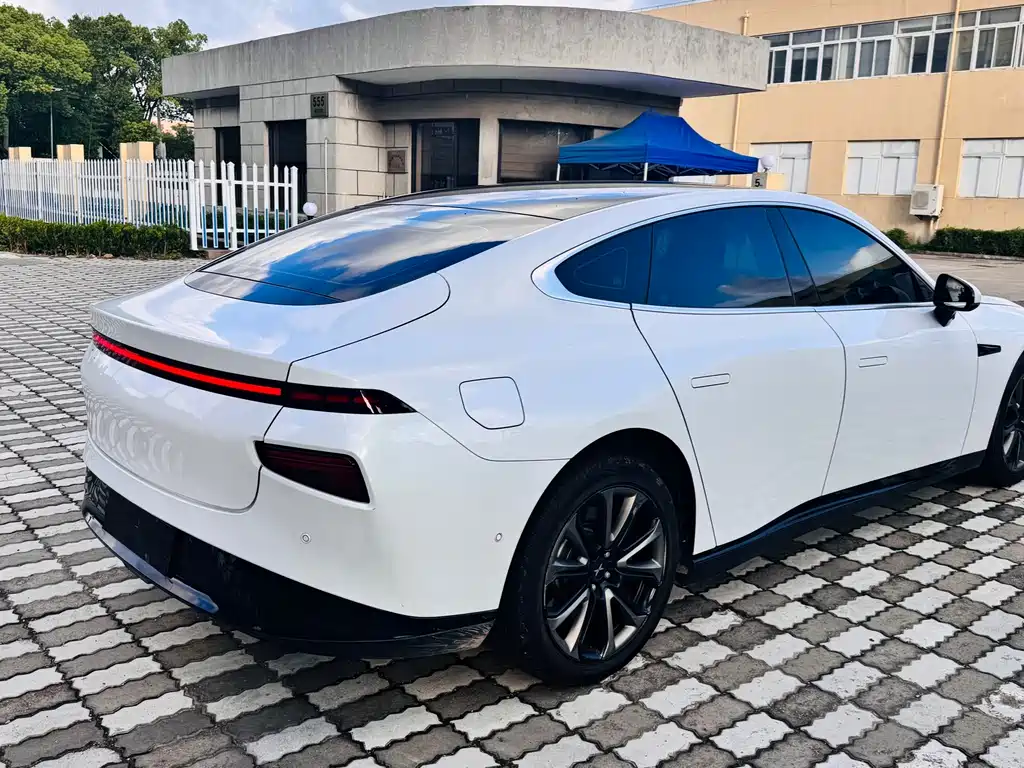 XPeng P7 — миниатюра 5