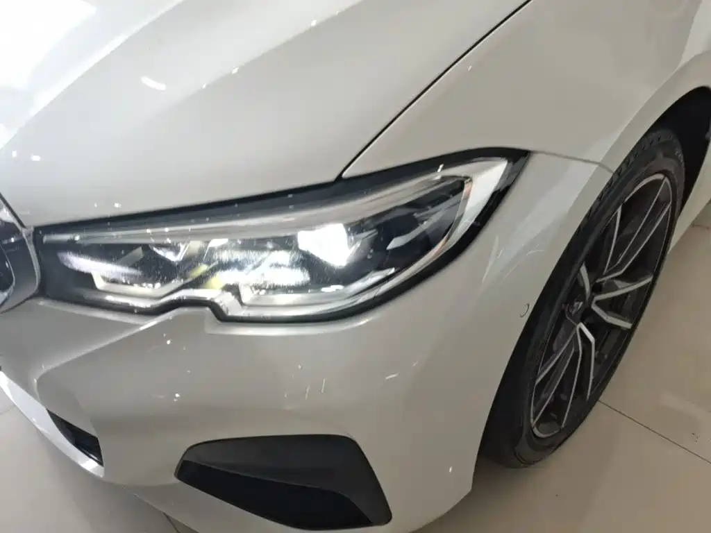 BMW 3 Series — миниатюра 24