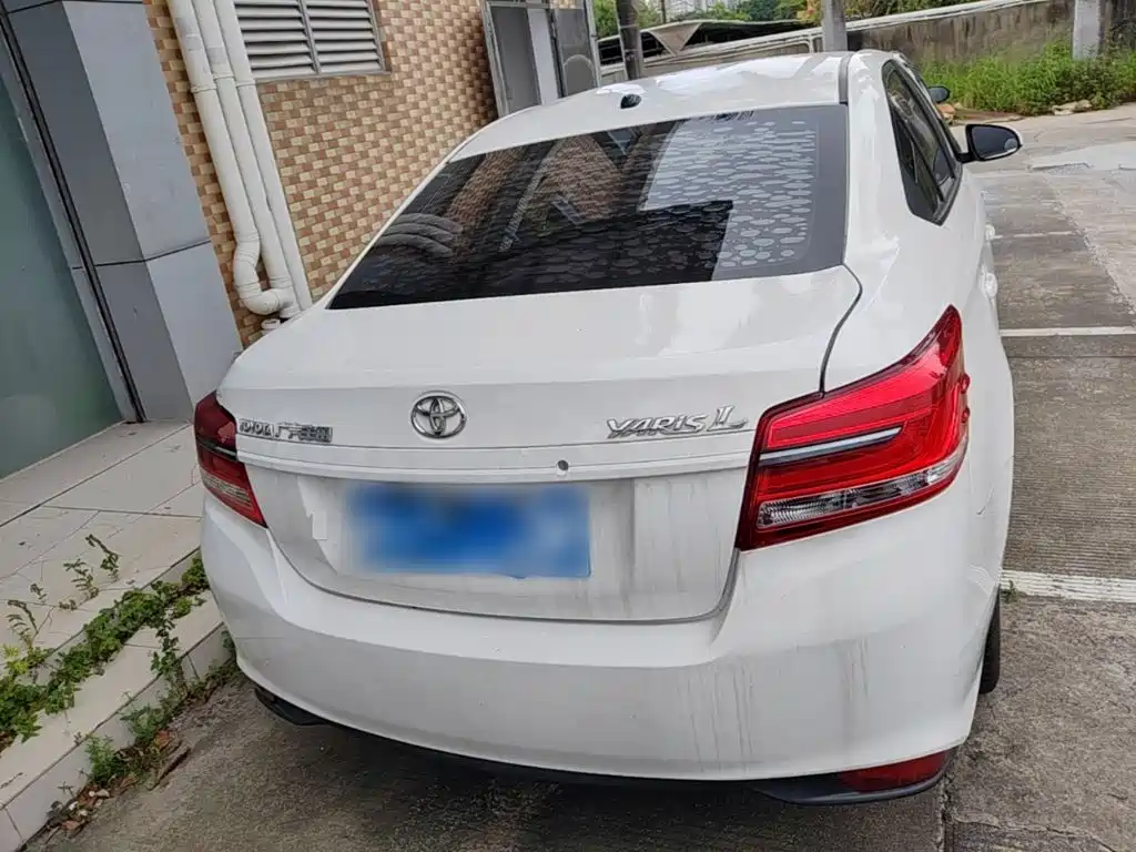Toyota Yaris L — миниатюра 6