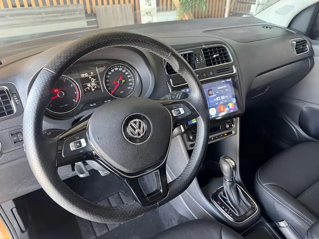 Volkswagen Polo — миниатюра 4