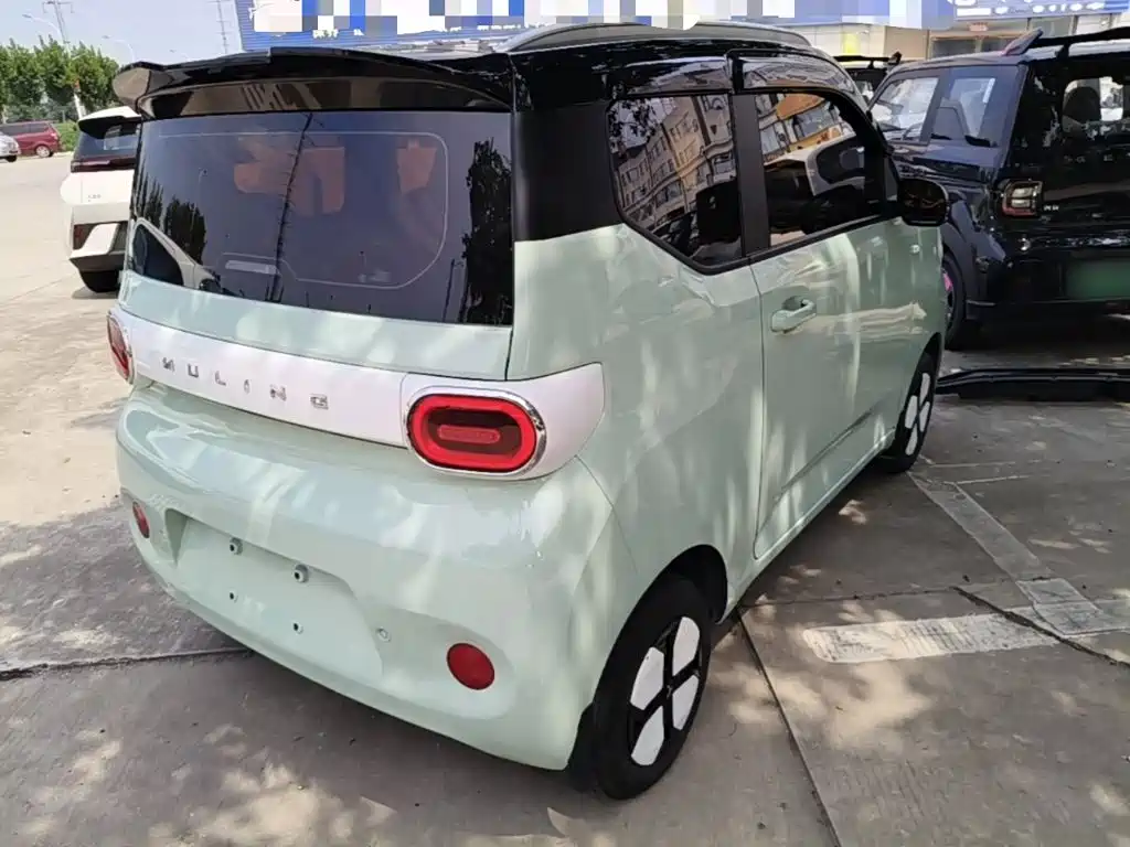 Wuling MINIEV — миниатюра 7