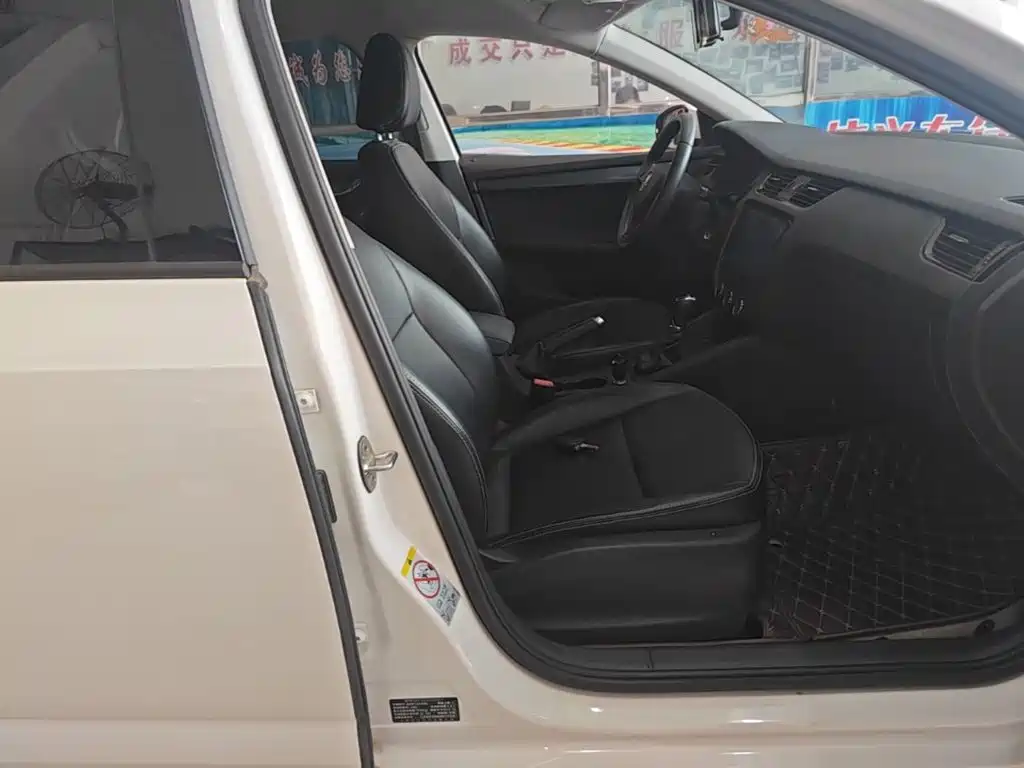 Skoda Octavia — миниатюра 25