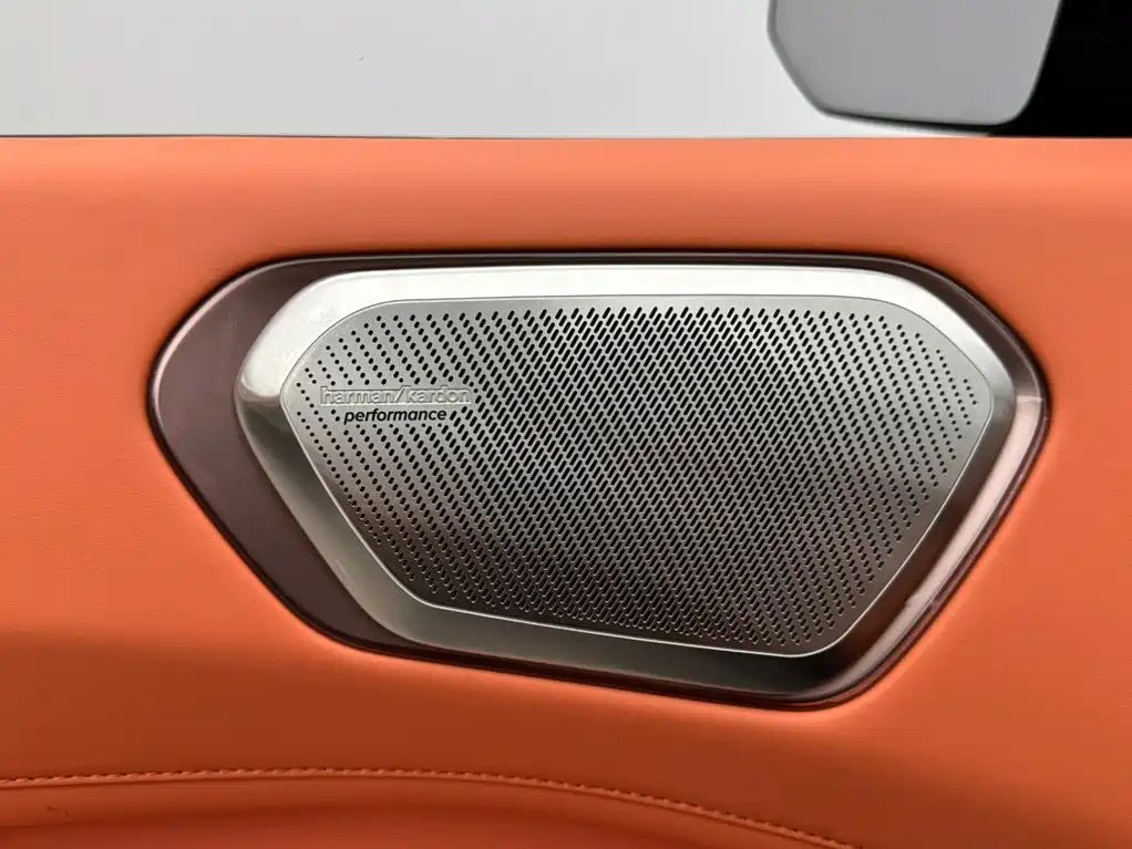 Lynk & Co 900 — миниатюра 15