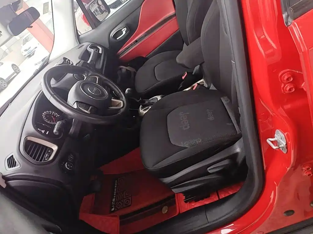 Jeep Renegade — миниатюра 15