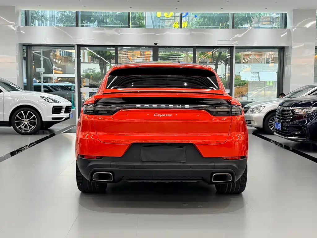 Porsche Cayenne — миниатюра 14