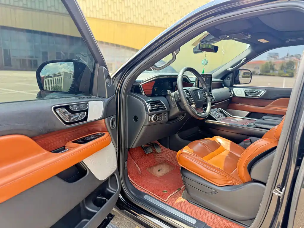 Lincoln Navigator — миниатюра 4