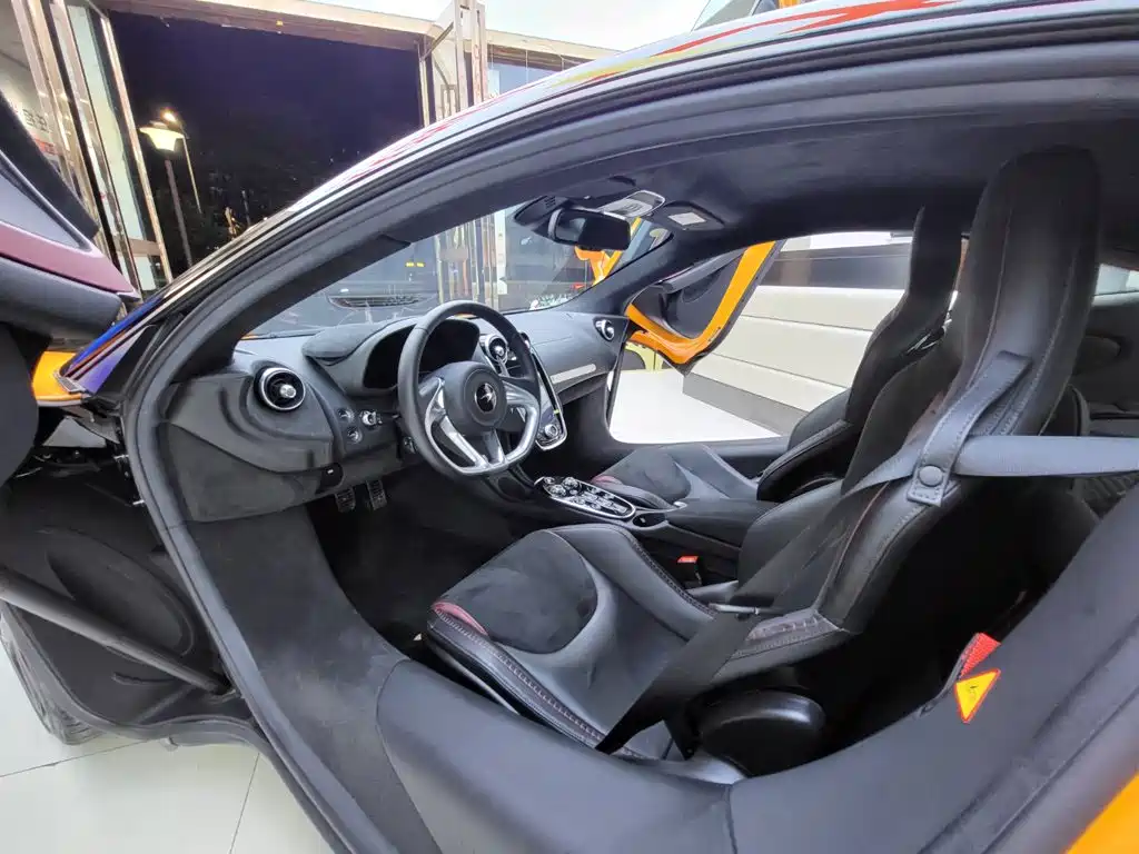 McLaren GT — миниатюра 13