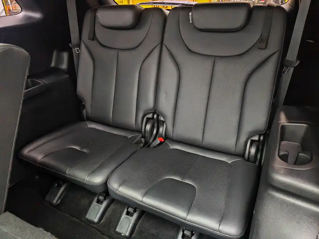 Hyundai Santa Fe — миниатюра 17