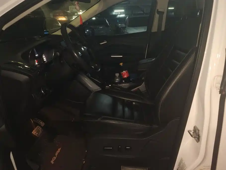 Ford Kuga — миниатюра 9