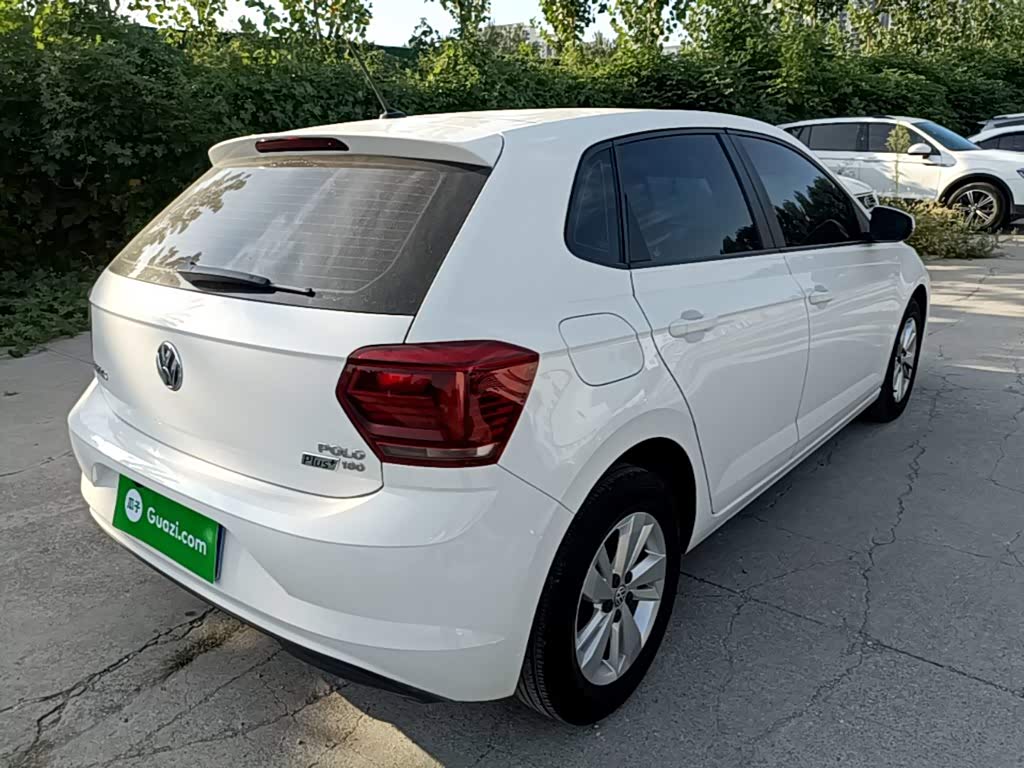 Volkswagen Polo 1.5 л 2021 г. Белый, пробег 47800 км