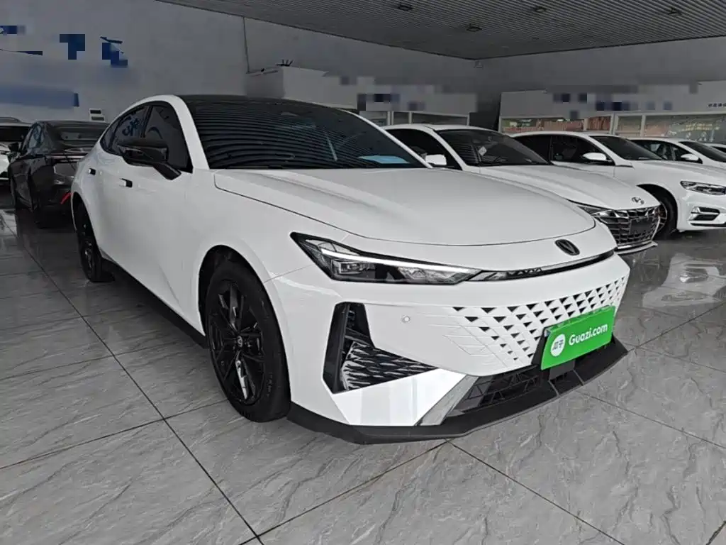 Changan UNI-V — миниатюра 4